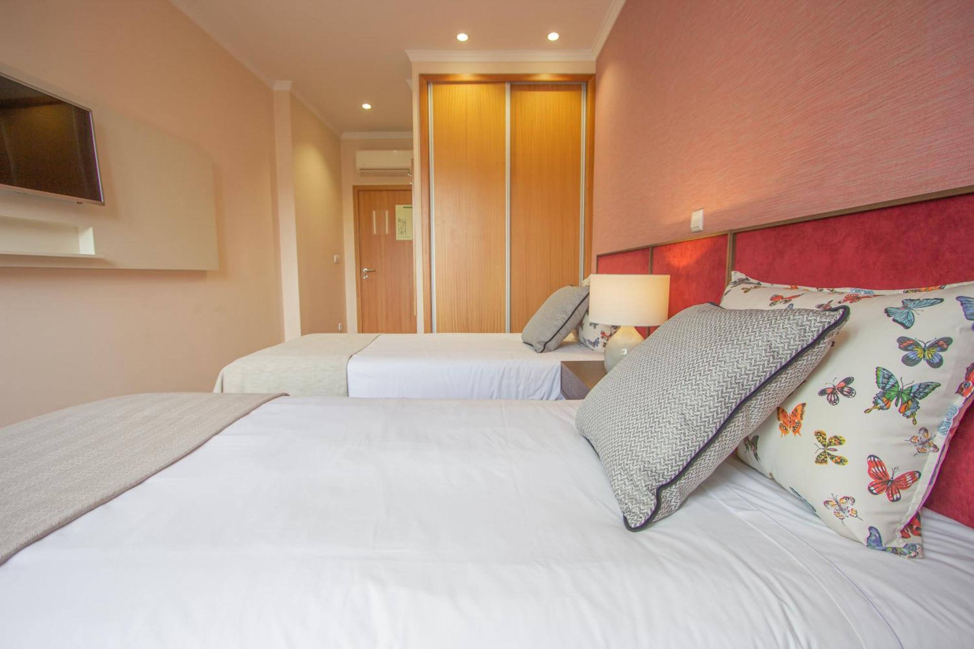 Dom Jose Alojamentos By Guestify Guimaraes Room photo